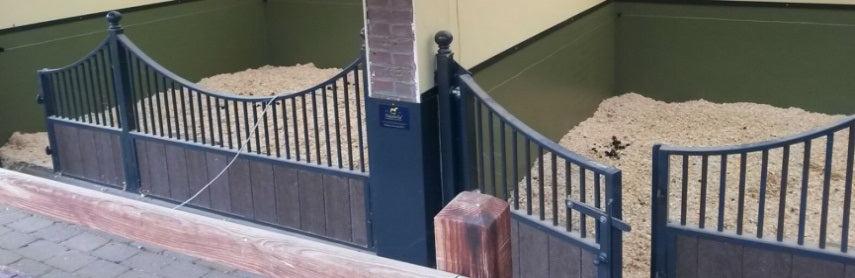 Twee componenten coating op kleur voor de wanden van een paardenstal