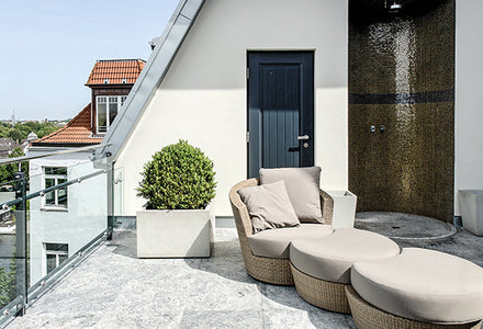 Tegels verlijmen op een balkon